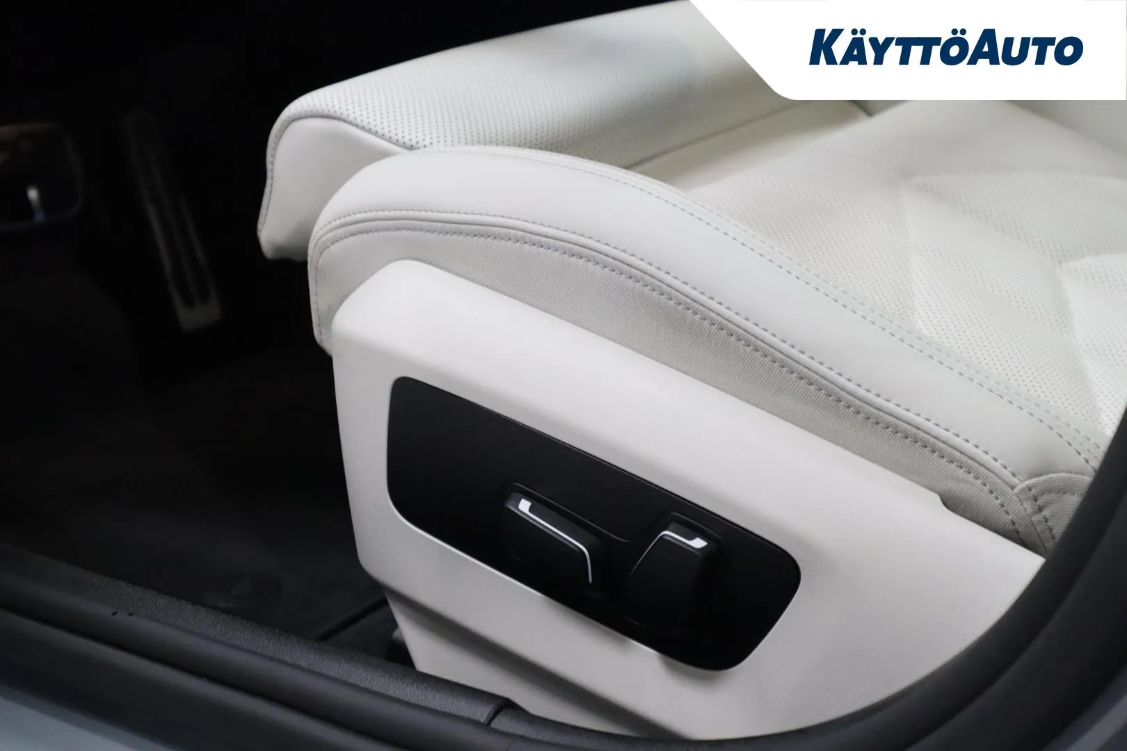 BMW i5 NNH-970 carousel image