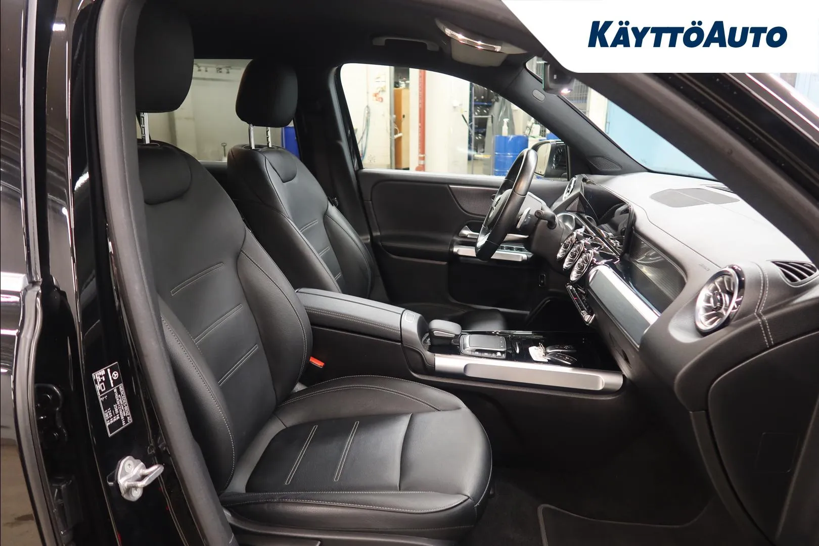 Mercedes-Benz EQB JNK-187 carousel image