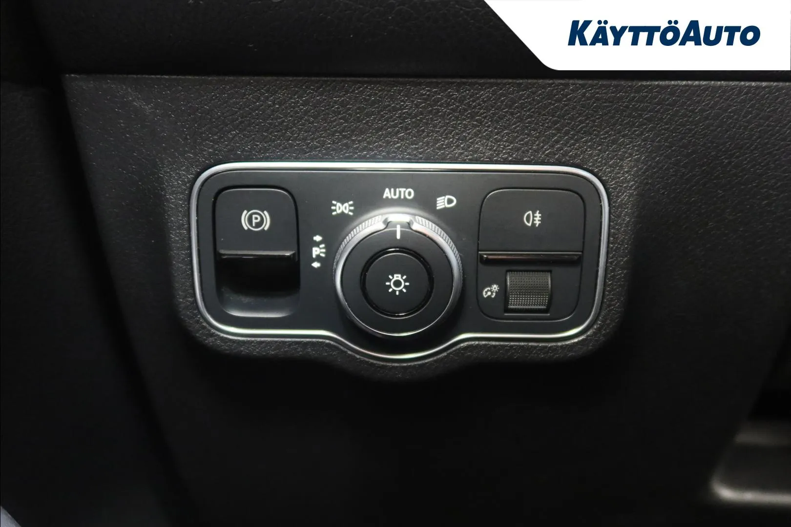 Mercedes-Benz EQB JNK-187 carousel image