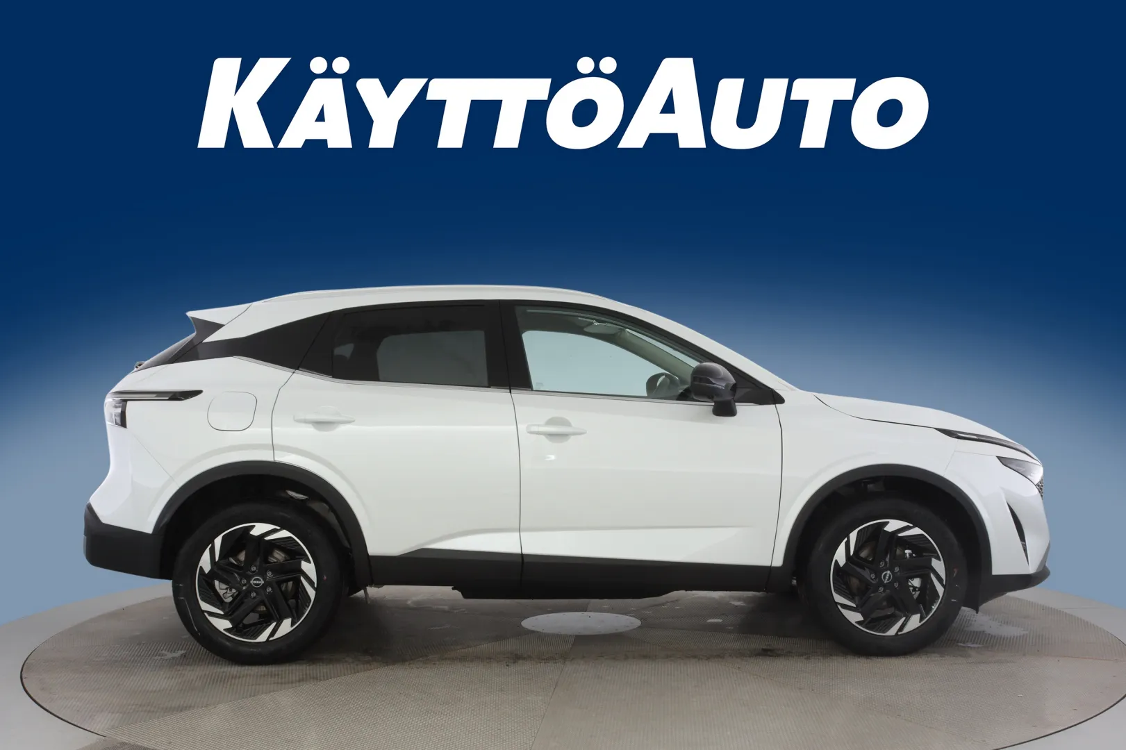 Nissan Qashqai SRN-592 carousel image