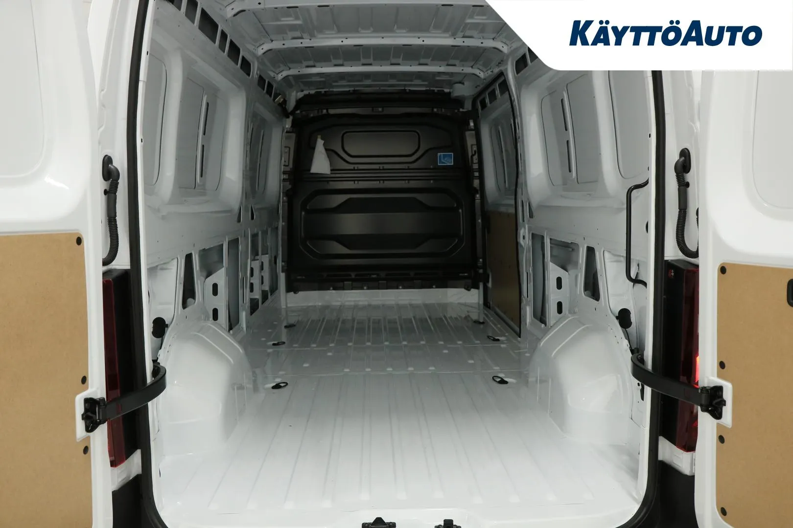 Nissan Interstar FSR-905 carousel image