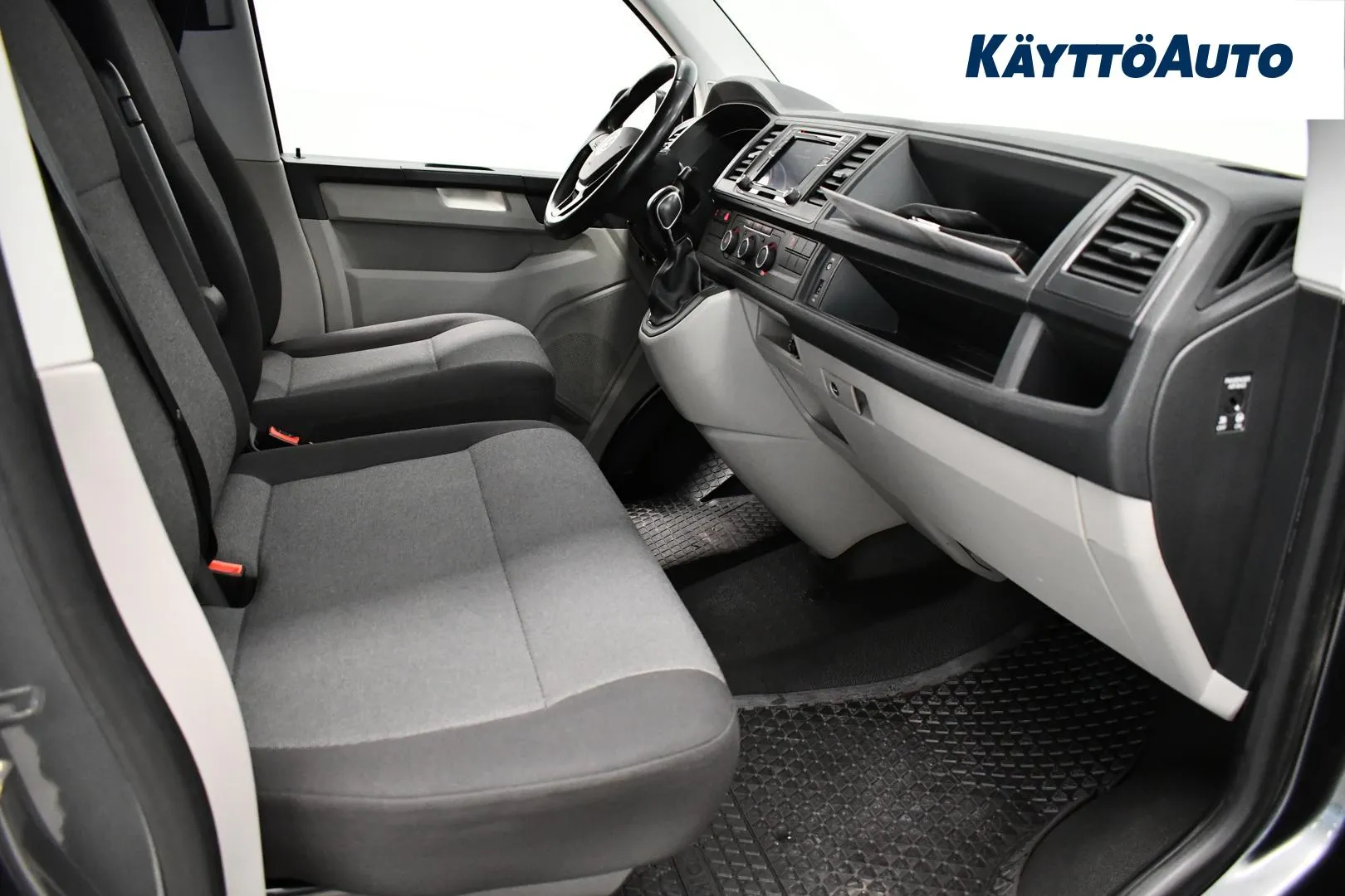 VOLKSWAGEN Transporter YJI-949 carousel image