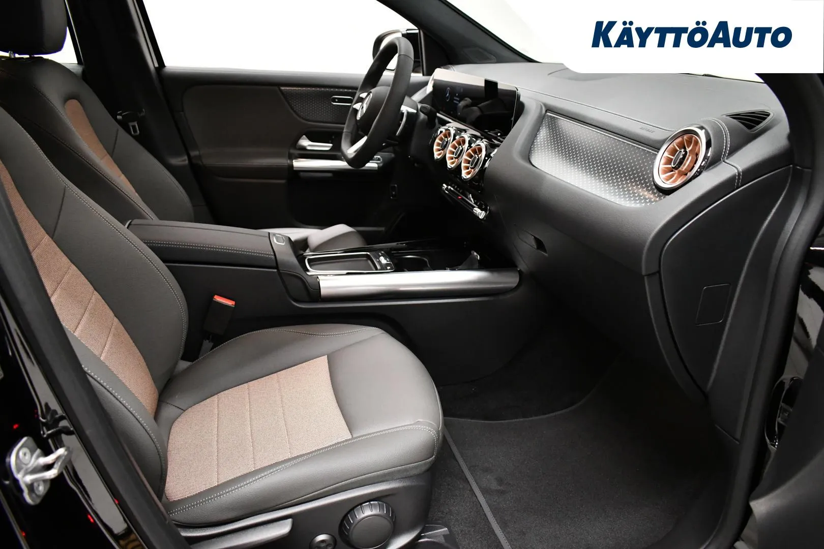 Mercedes-Benz EQA JOM-834 carousel image