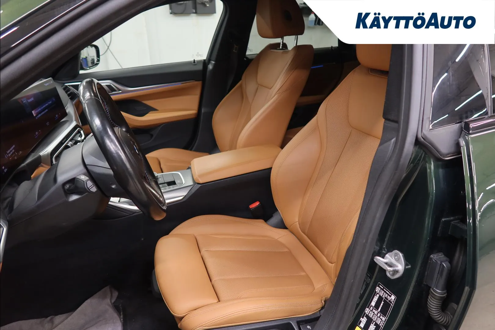 BMW i4 LTL-879 carousel image