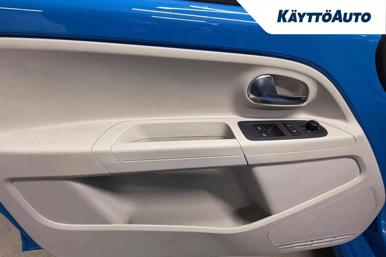 VOLKSWAGEN up! OUU-720 carousel image