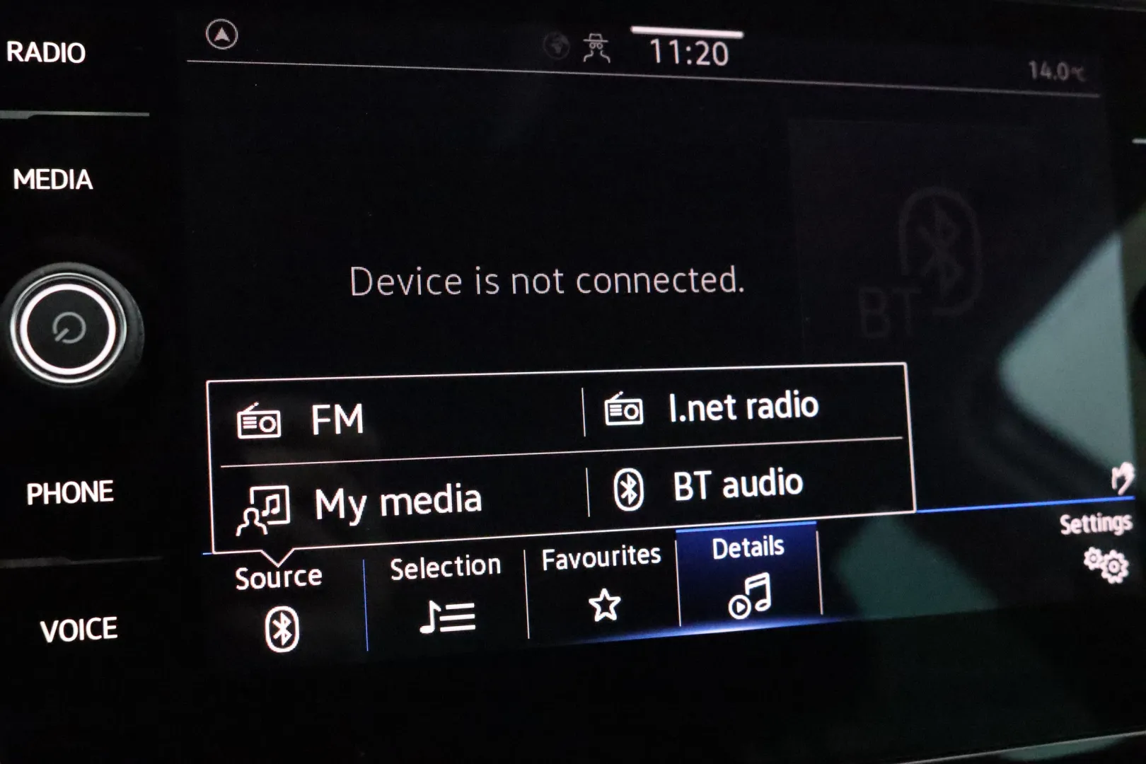 VOLKSWAGEN Passat FOF-648 carousel image