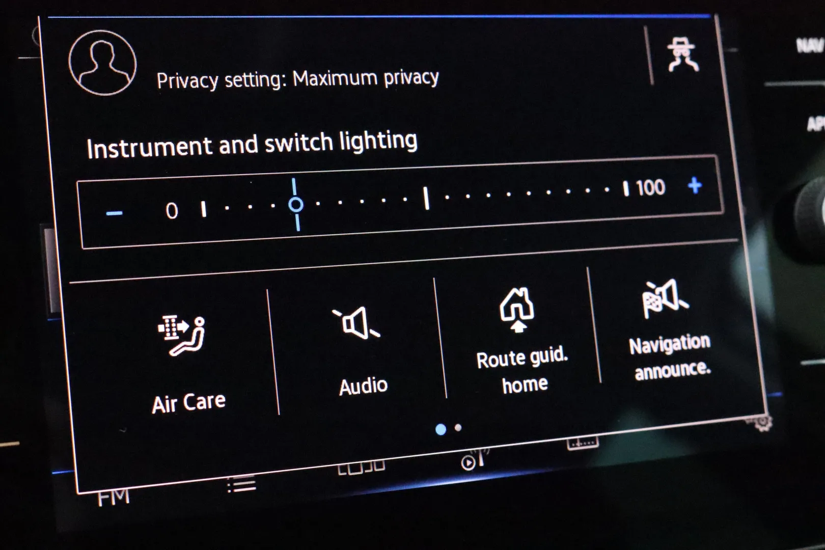 VOLKSWAGEN Passat FOF-648 carousel image