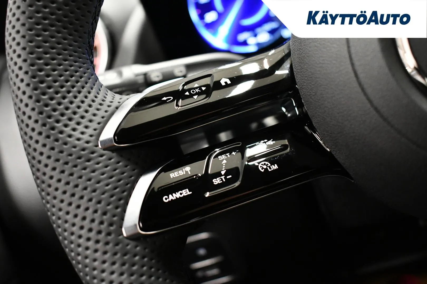 Mercedes-Benz EQA KXP-555 carousel image