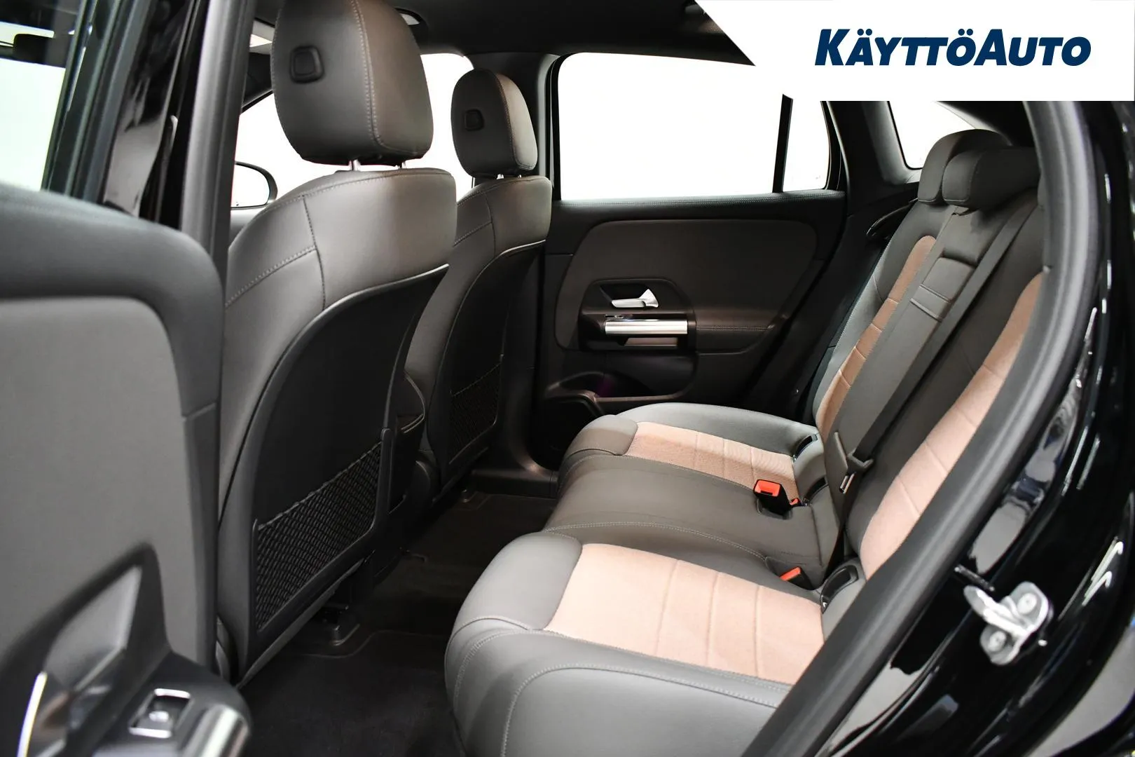 Mercedes-Benz EQA KXP-555 carousel image