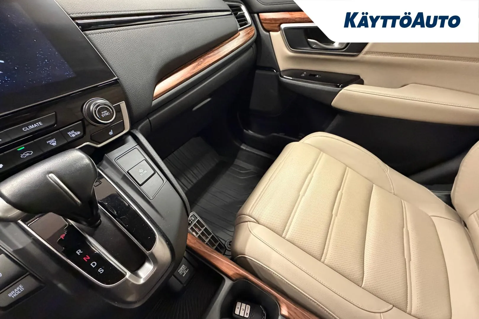 HONDA CR-V IOJ-426 carousel image