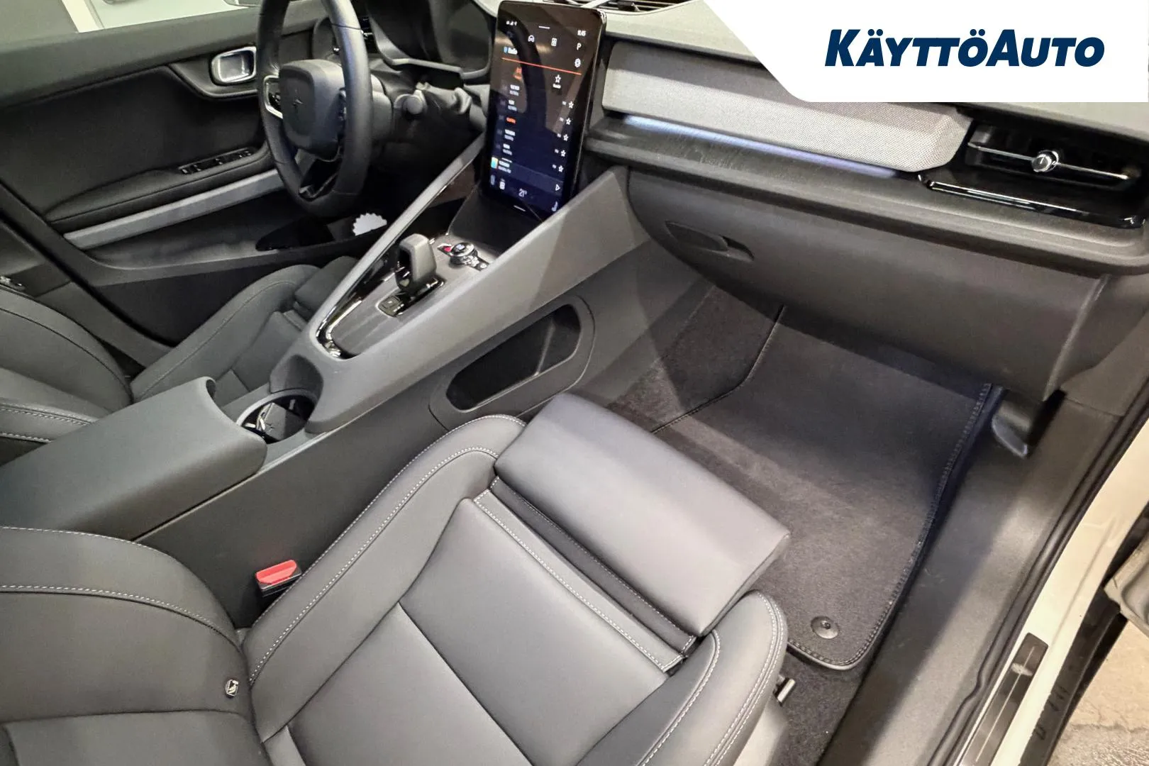 Polestar 2 YYI-201 carousel image