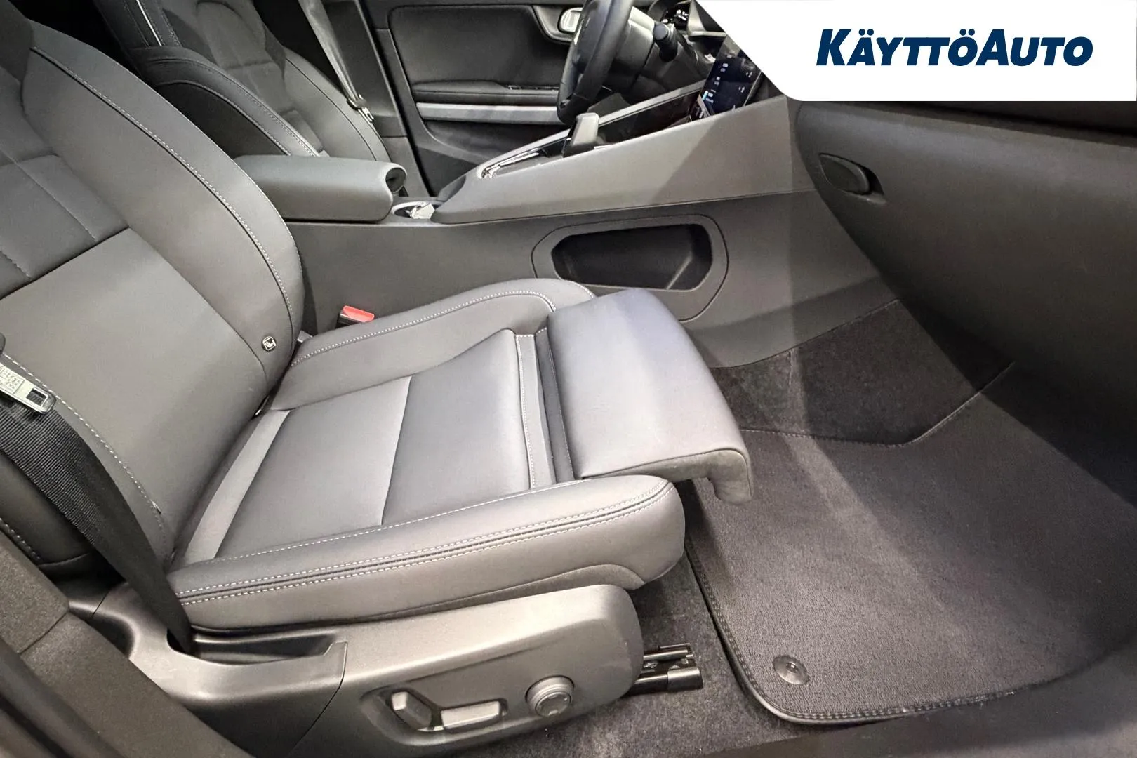 Polestar 2 YYI-201 carousel image