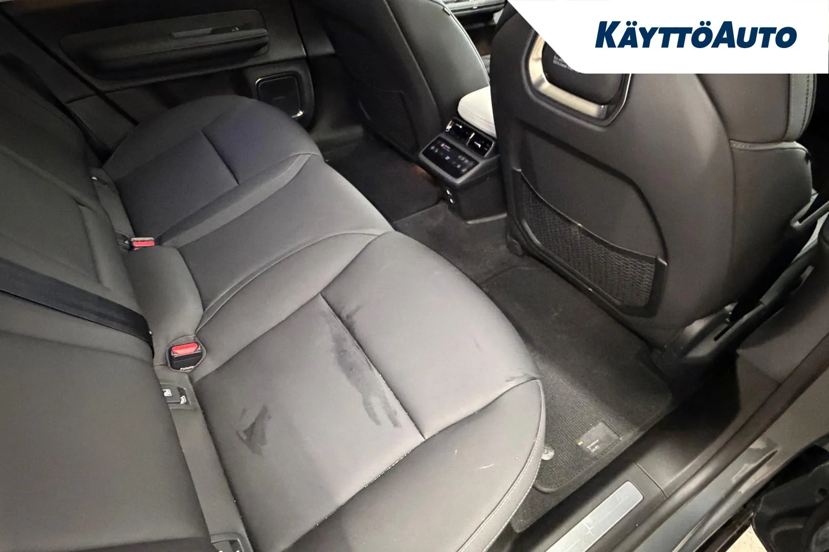 POLESTAR 4 YYF-312 carousel image