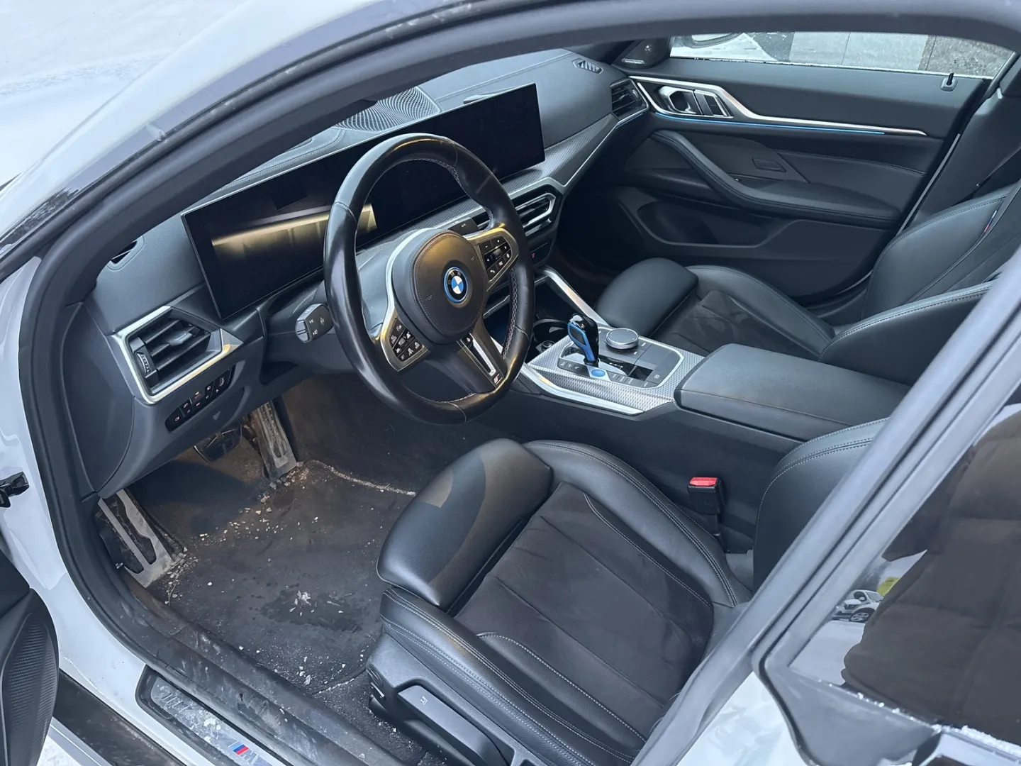 BMW i4 JNZ-789 carousel image