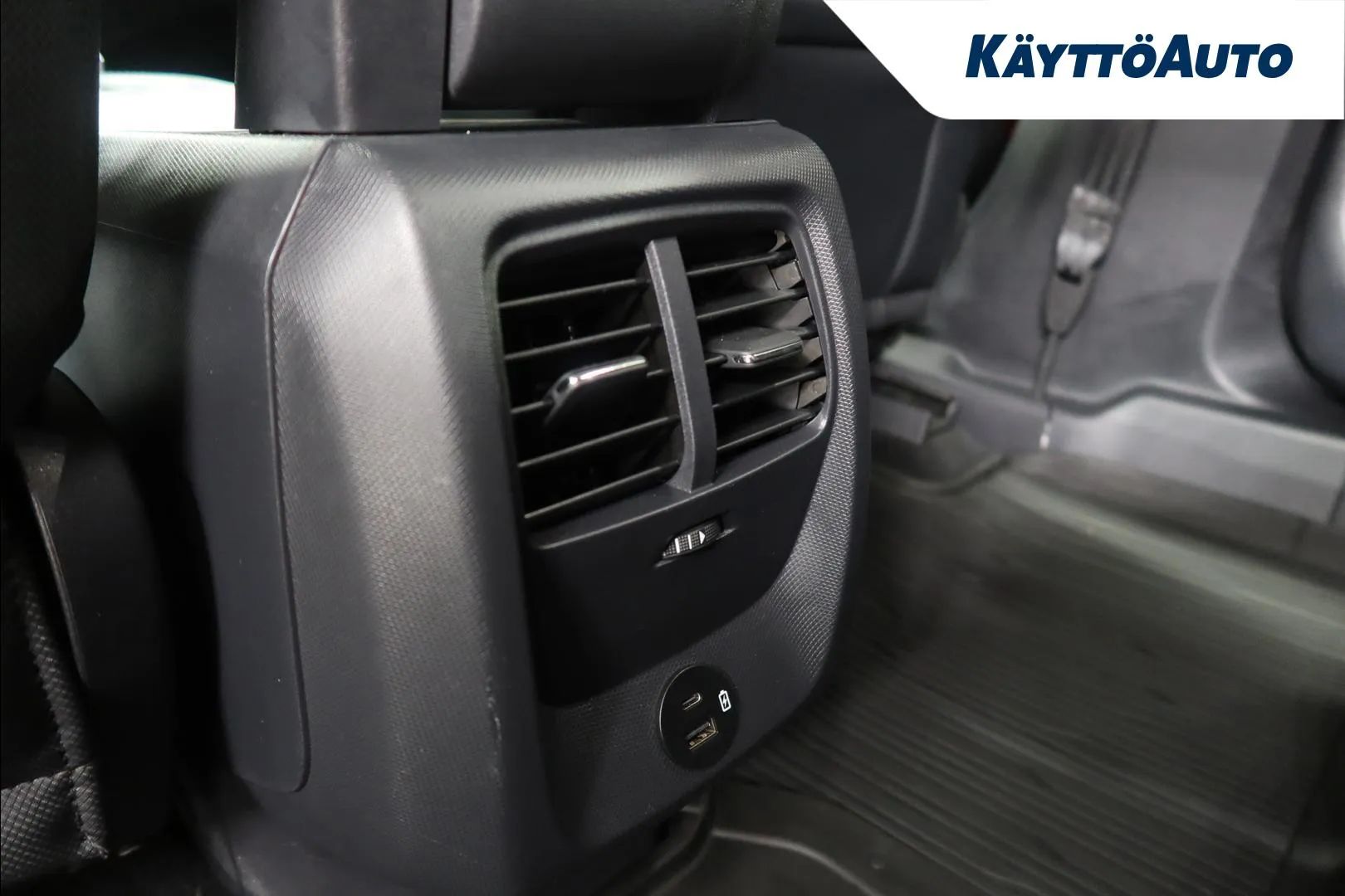 Ford Mustang Mach-E IPK-385 carousel image