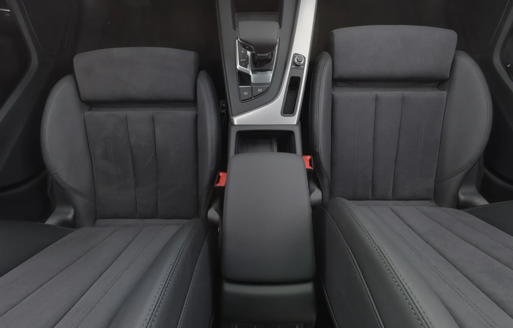 AUDI A5 MOR-621 carousel image