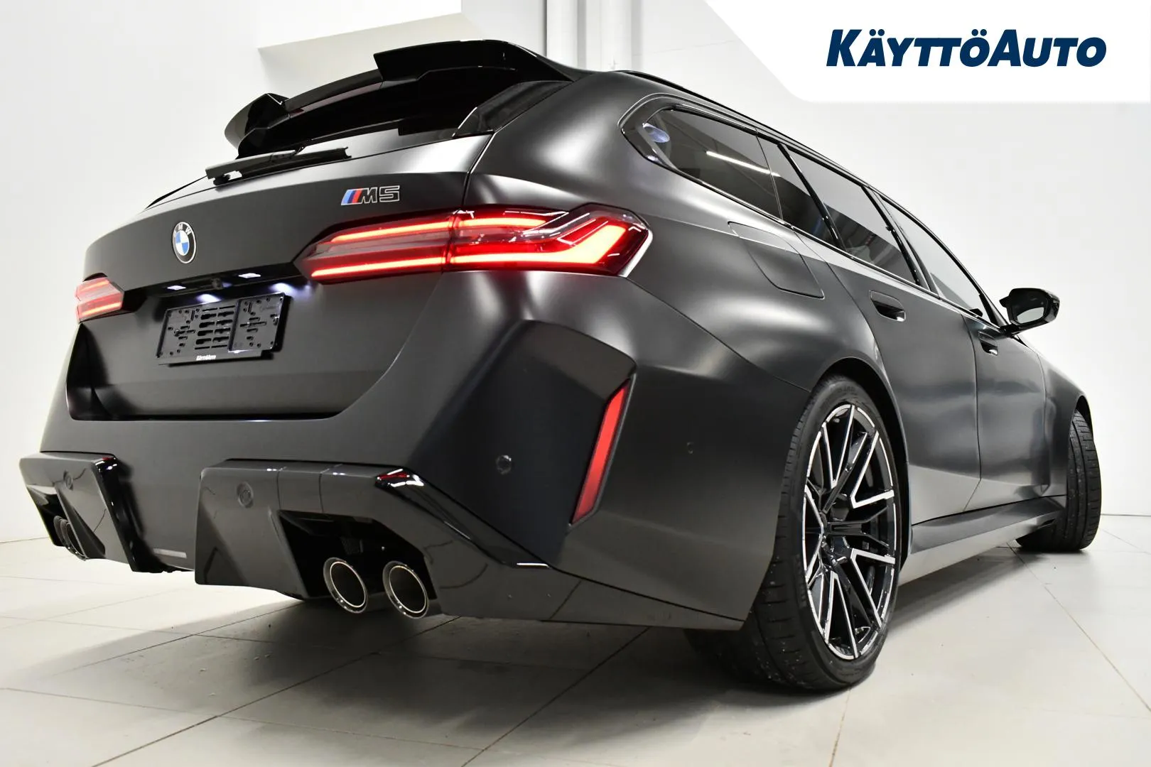 BMW M5 SRP-189 carousel image