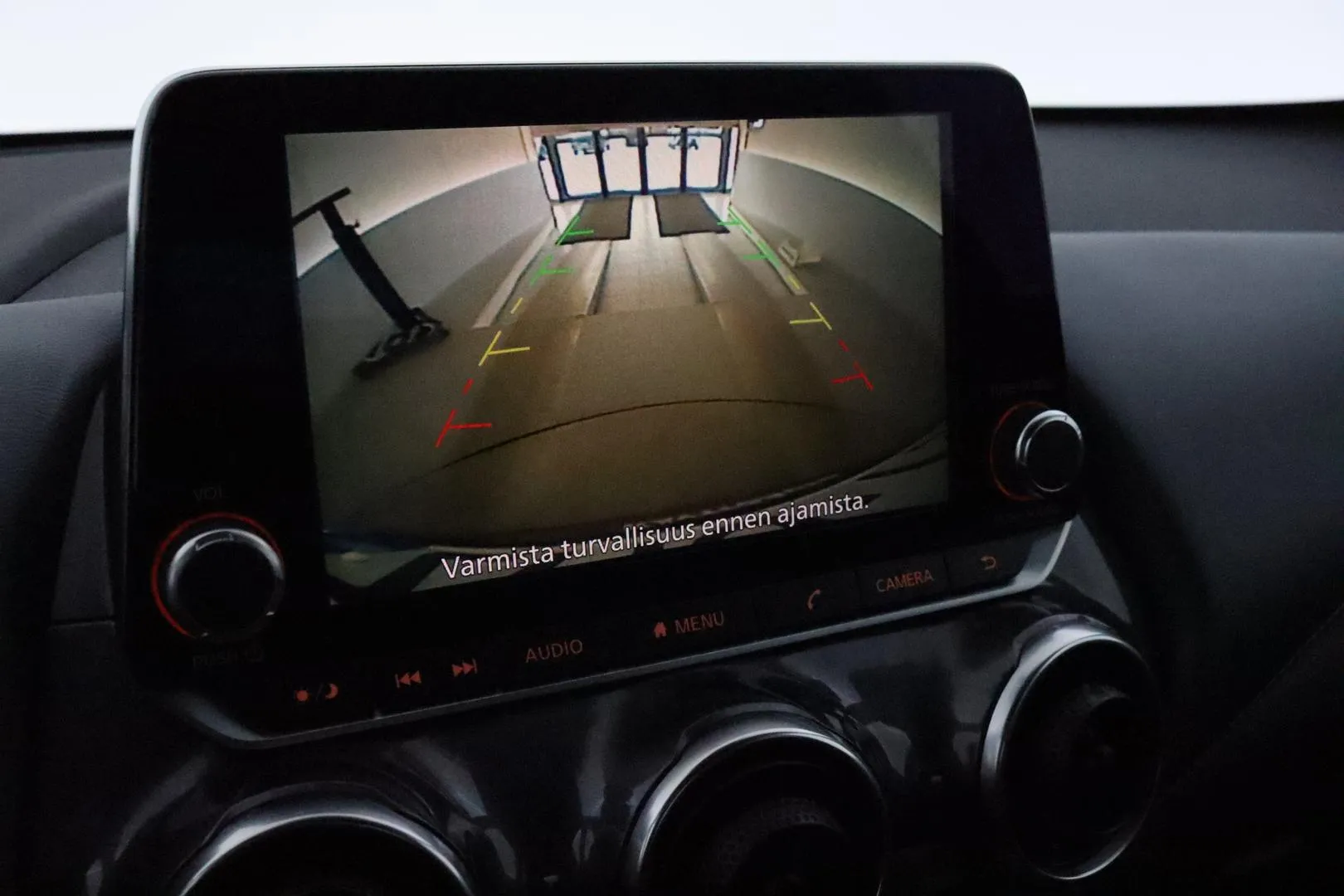 NISSAN Juke ZMU-192 carousel image