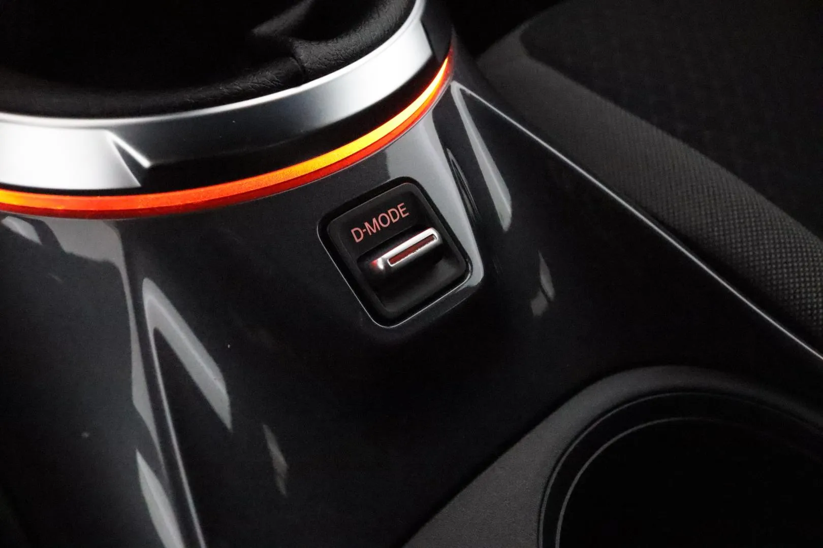 NISSAN Juke ZMU-192 carousel image