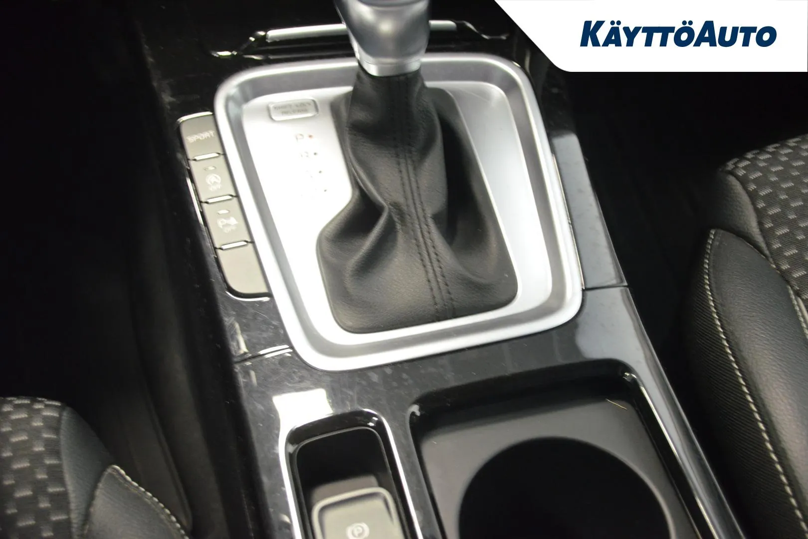 KIA XCeed IPH-857 carousel image