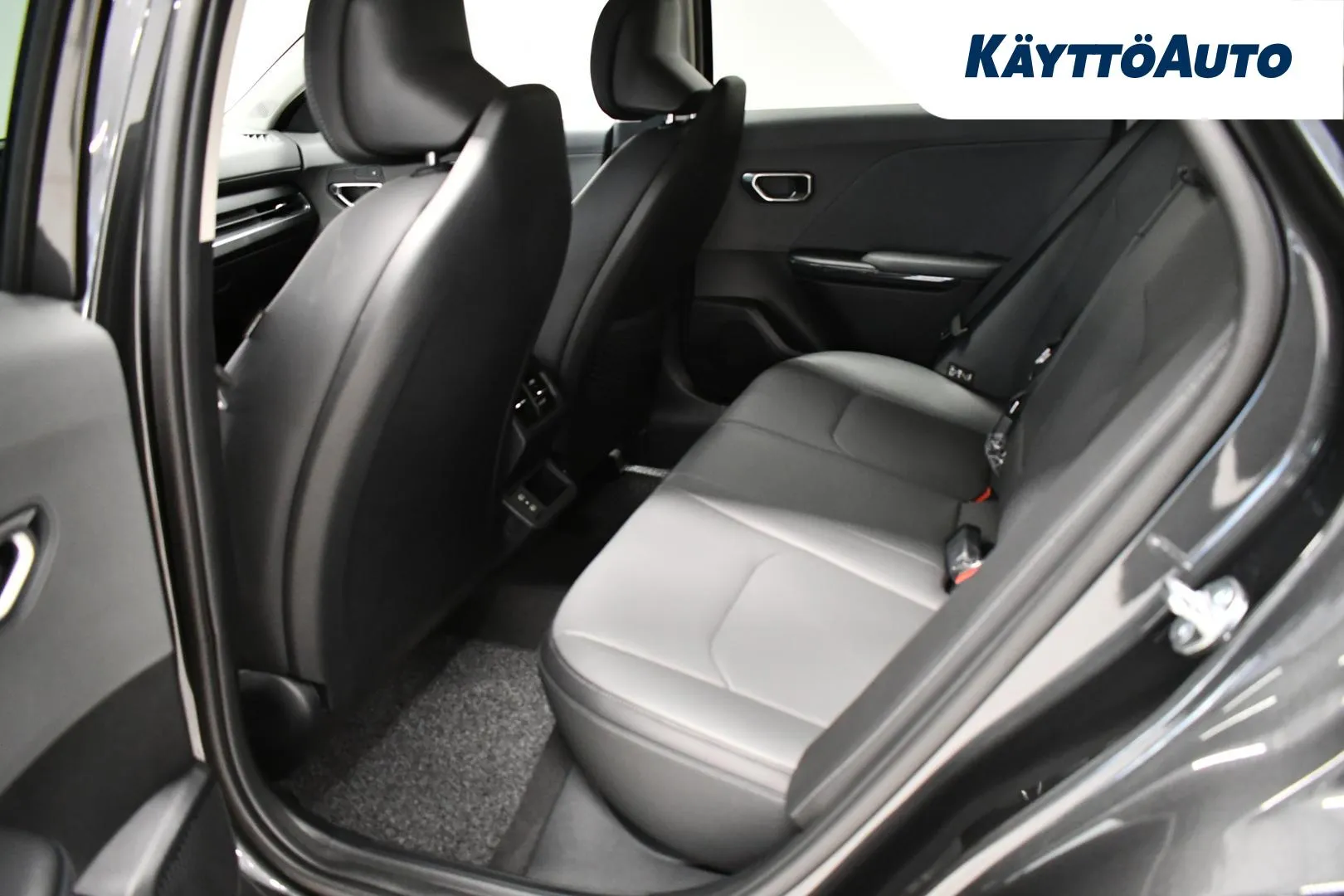 Kia K4 SRO-964 carousel image