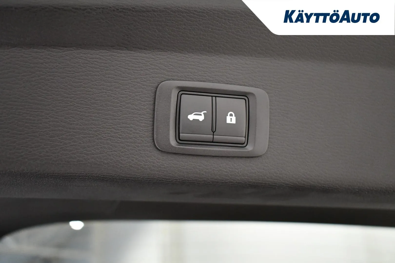 Mitsubishi Outlander XUZ-352 carousel image