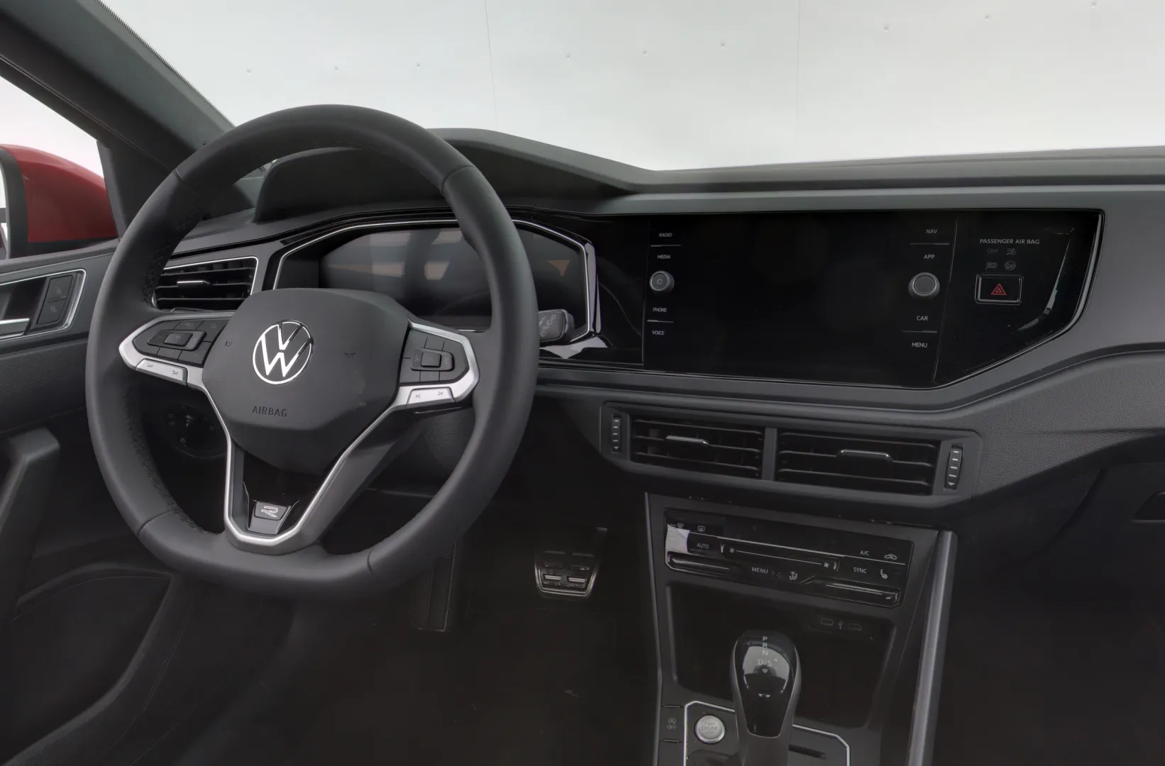 Volkswagen Taigo XTN-819 carousel image