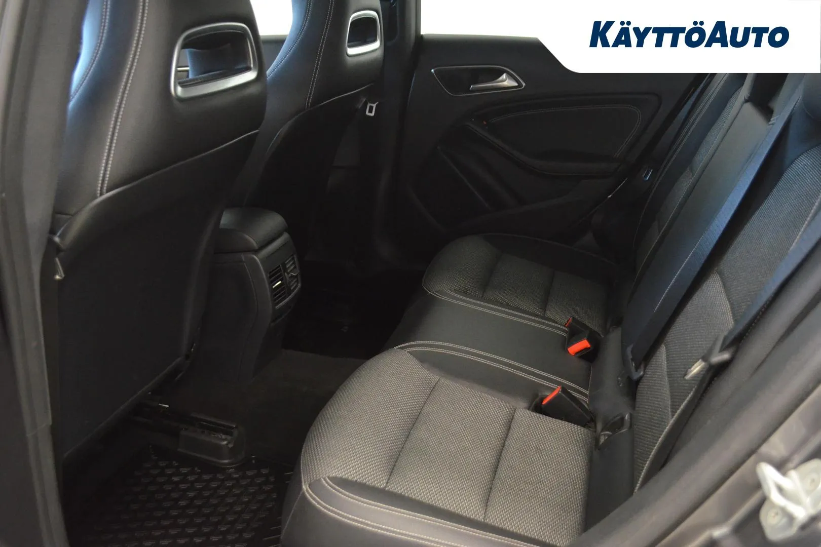 MERCEDES-BENZ CLA ENH-955 carousel image