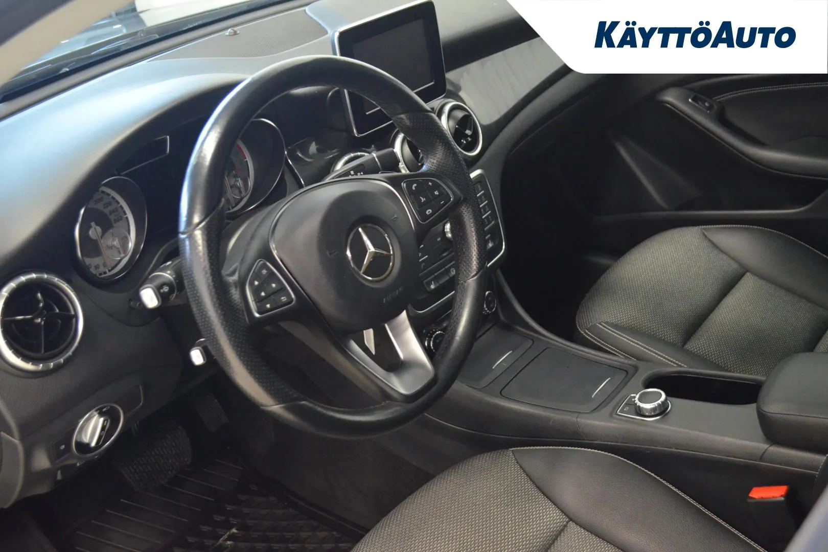 MERCEDES-BENZ CLA ENH-955 carousel image