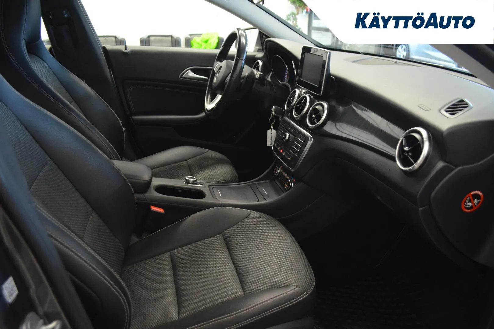 MERCEDES-BENZ CLA ENH-955 carousel image