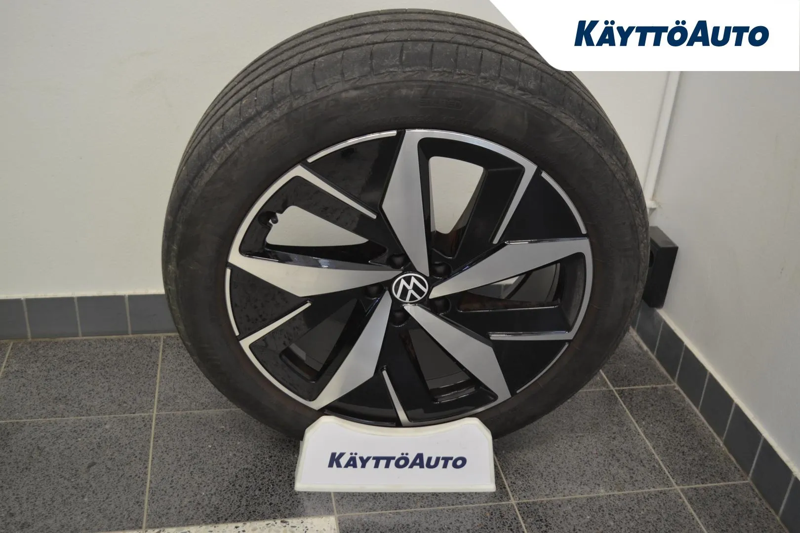 VOLKSWAGEN ID.4 LTL-871 carousel image