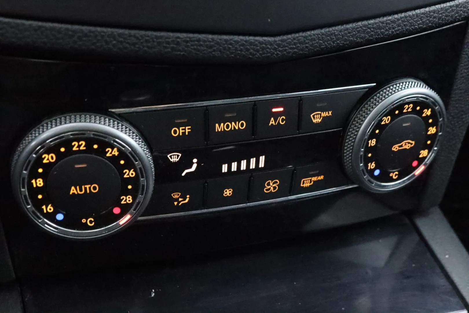 MERCEDES-BENZ C FKN-476 carousel image