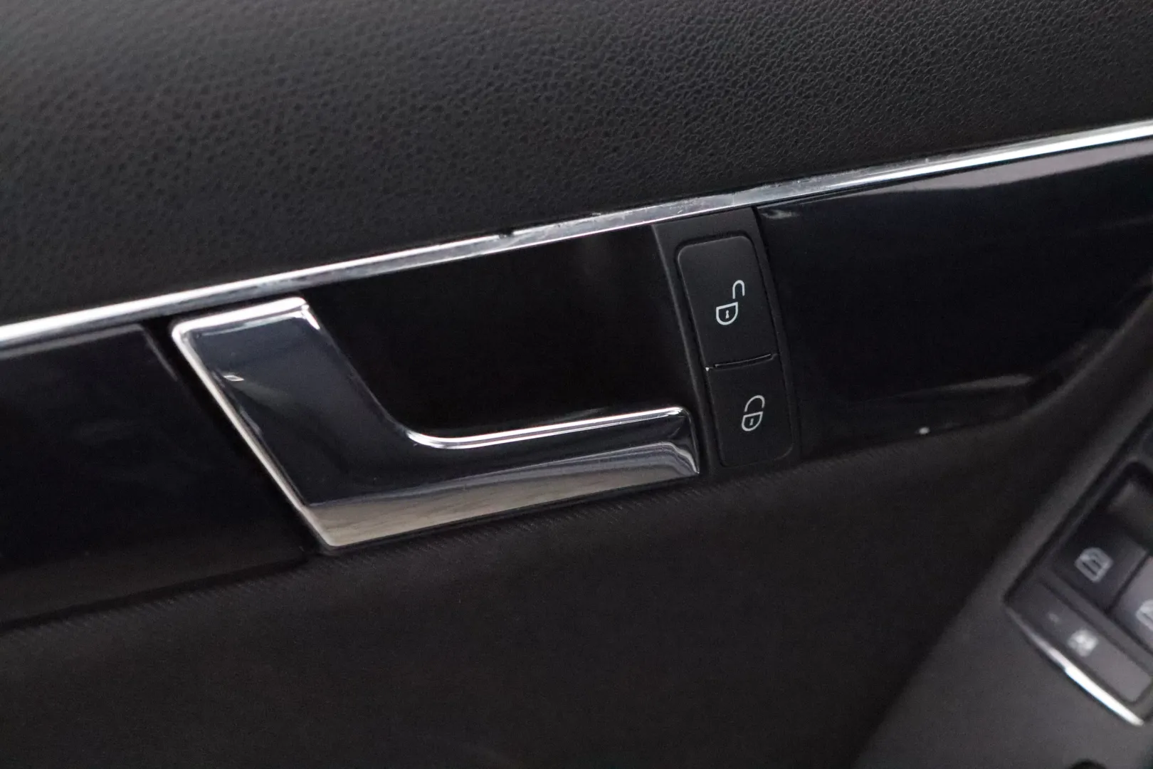 MERCEDES-BENZ C FKN-476 carousel image