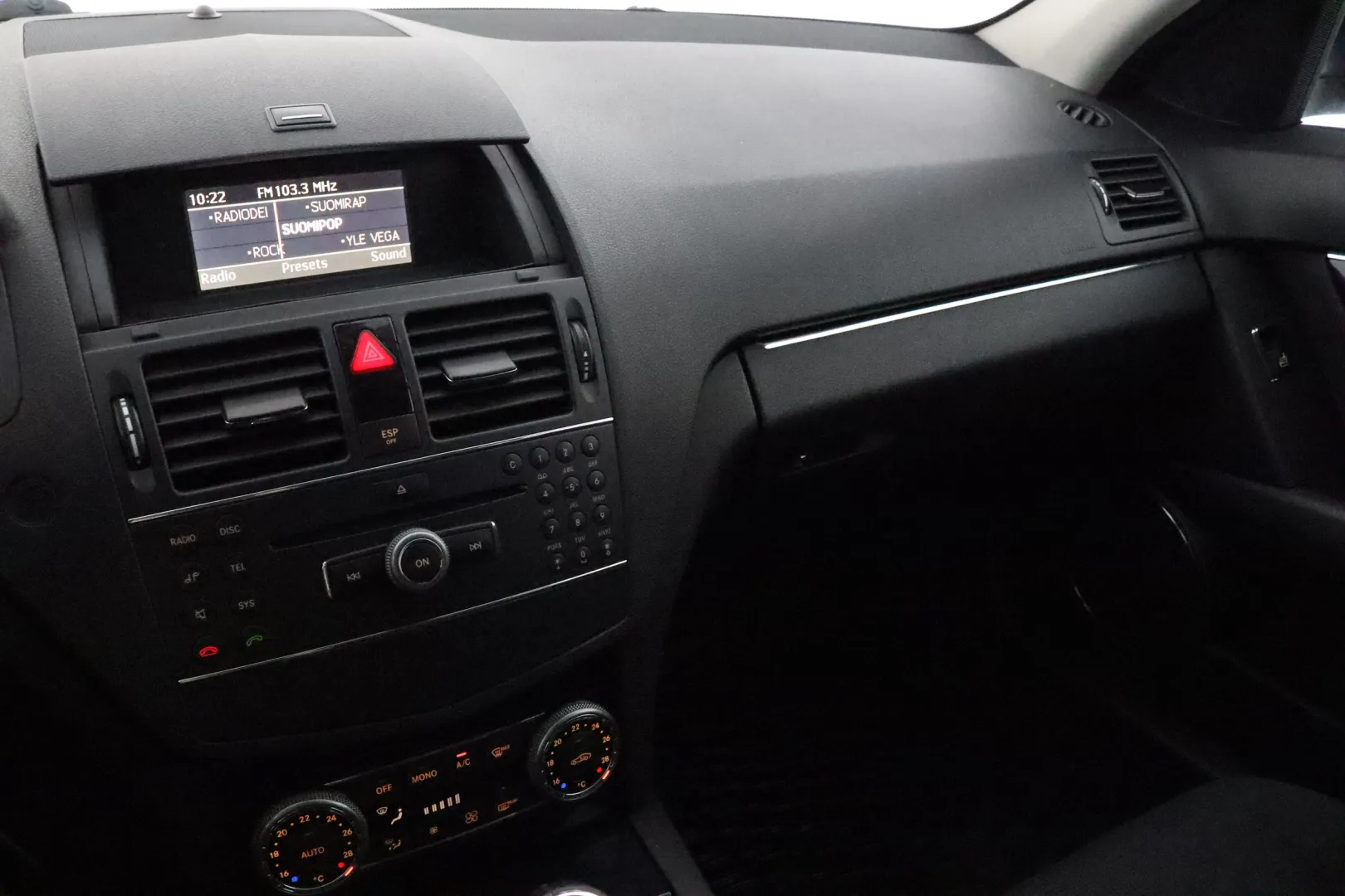 MERCEDES-BENZ C FKN-476 carousel image