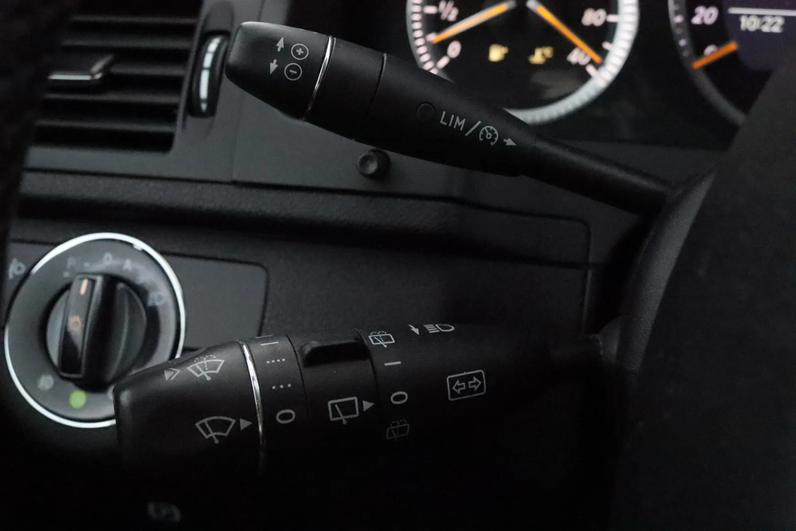 MERCEDES-BENZ C FKN-476 carousel image