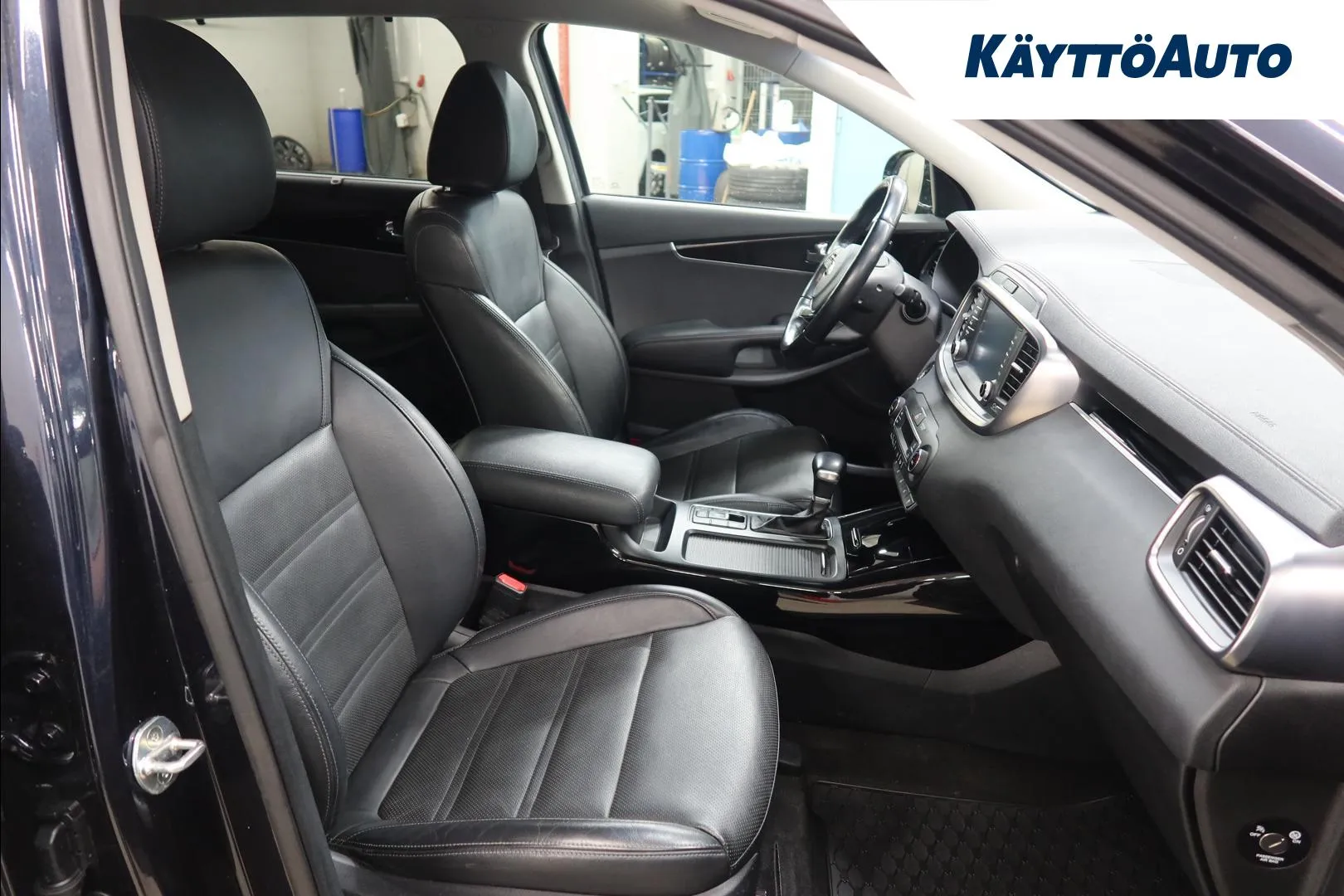 Kia Sorento SRZ-707 carousel image