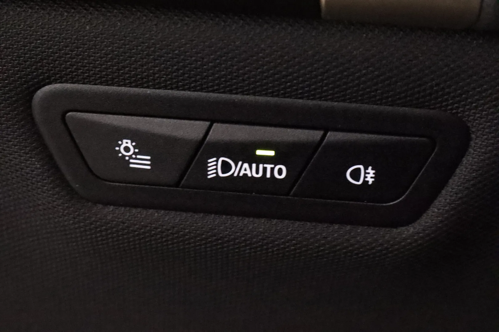 BMW iX EUK-327 carousel image