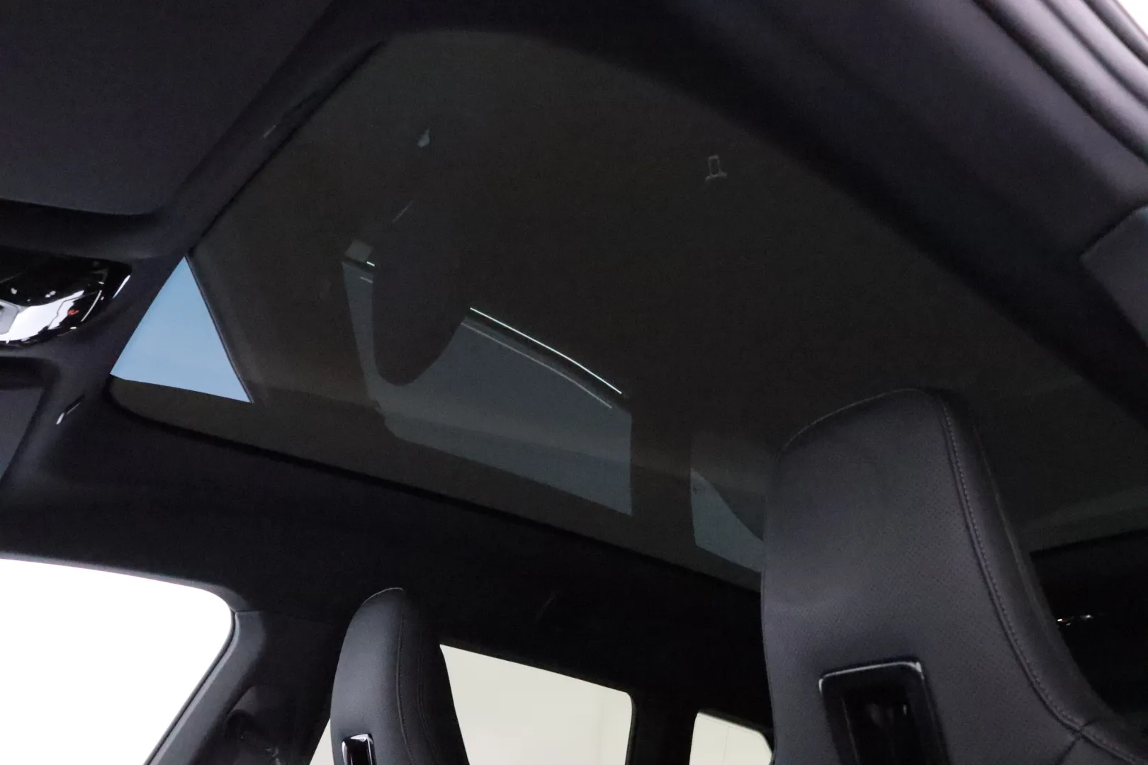 BMW iX EUK-327 carousel image