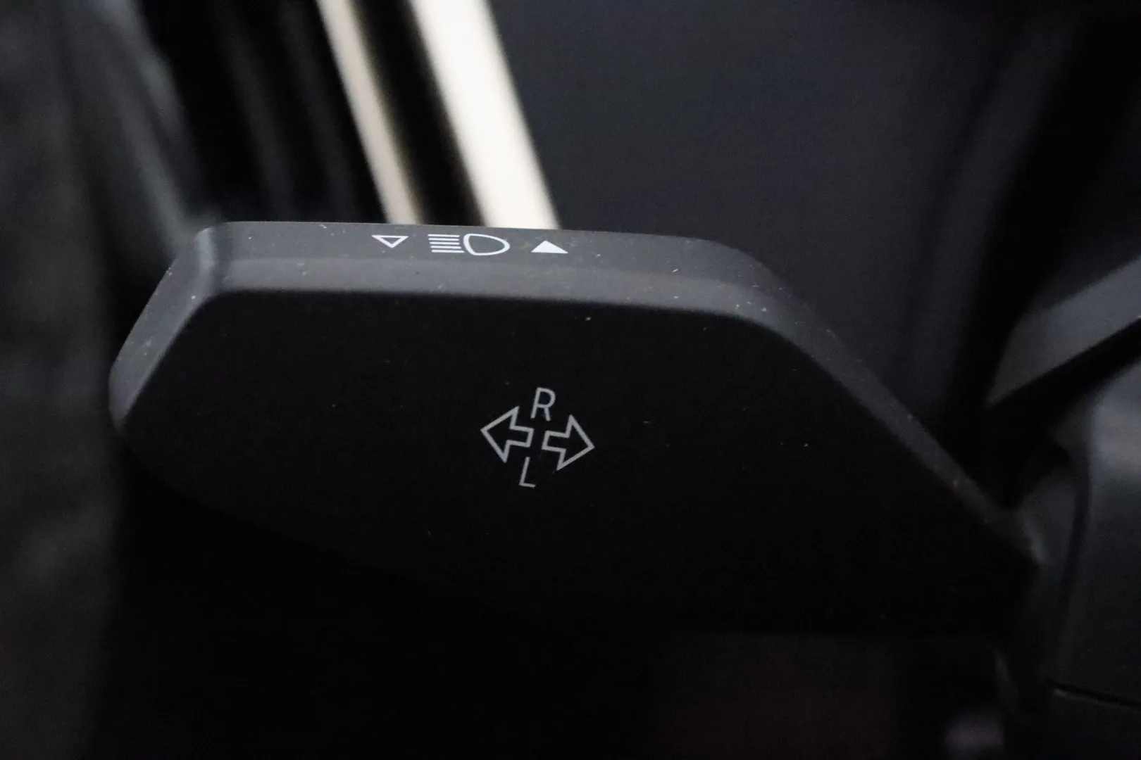 BMW iX EUK-327 carousel image