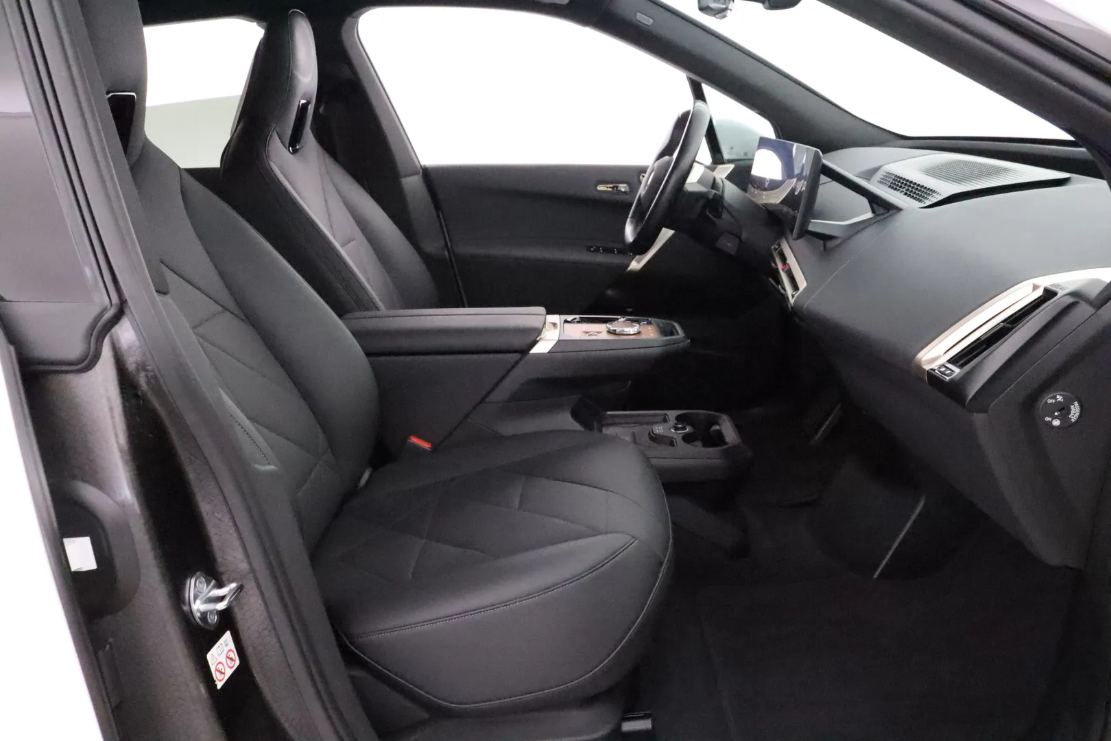 BMW iX EUK-327 carousel image