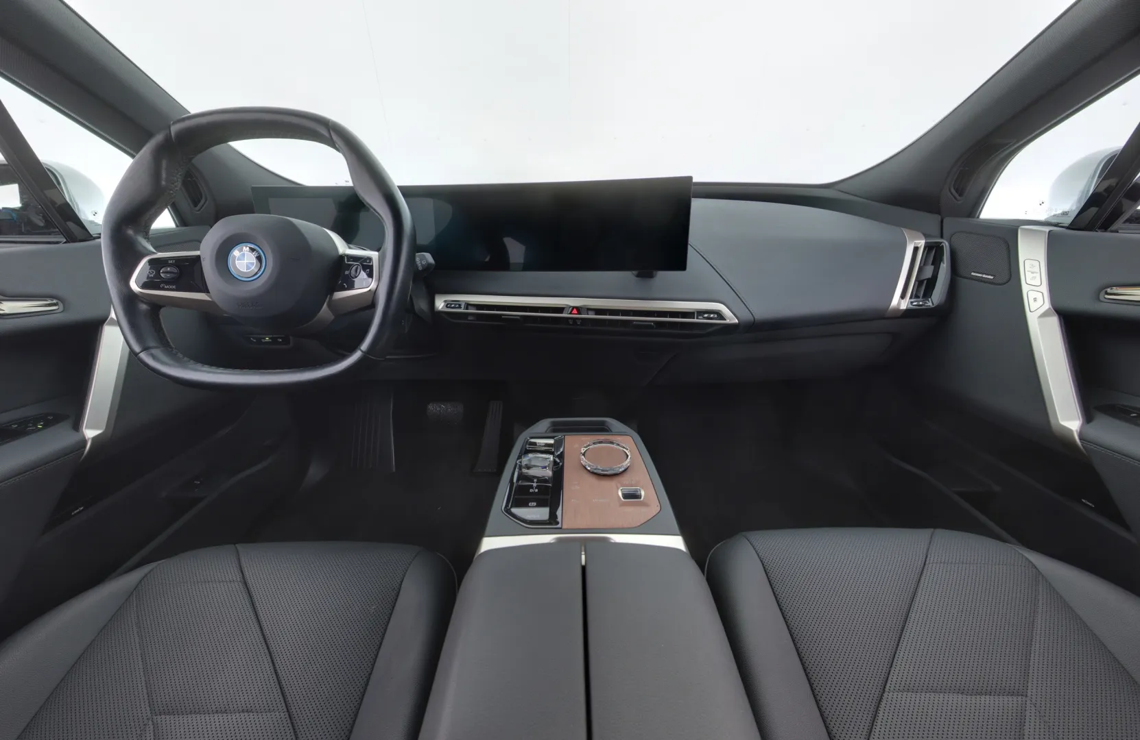 BMW iX EUK-327 carousel image