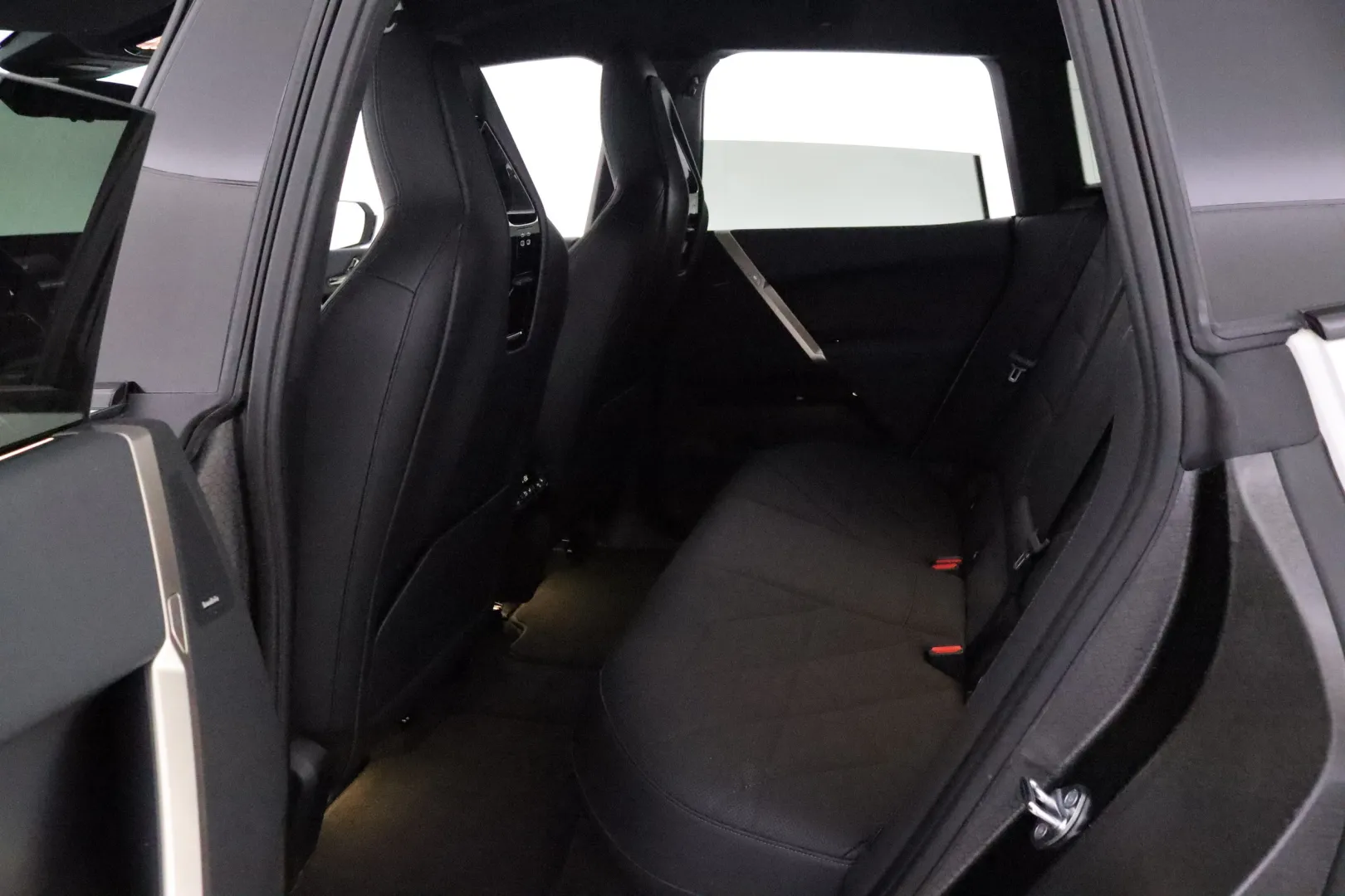 BMW iX EUK-327 carousel image