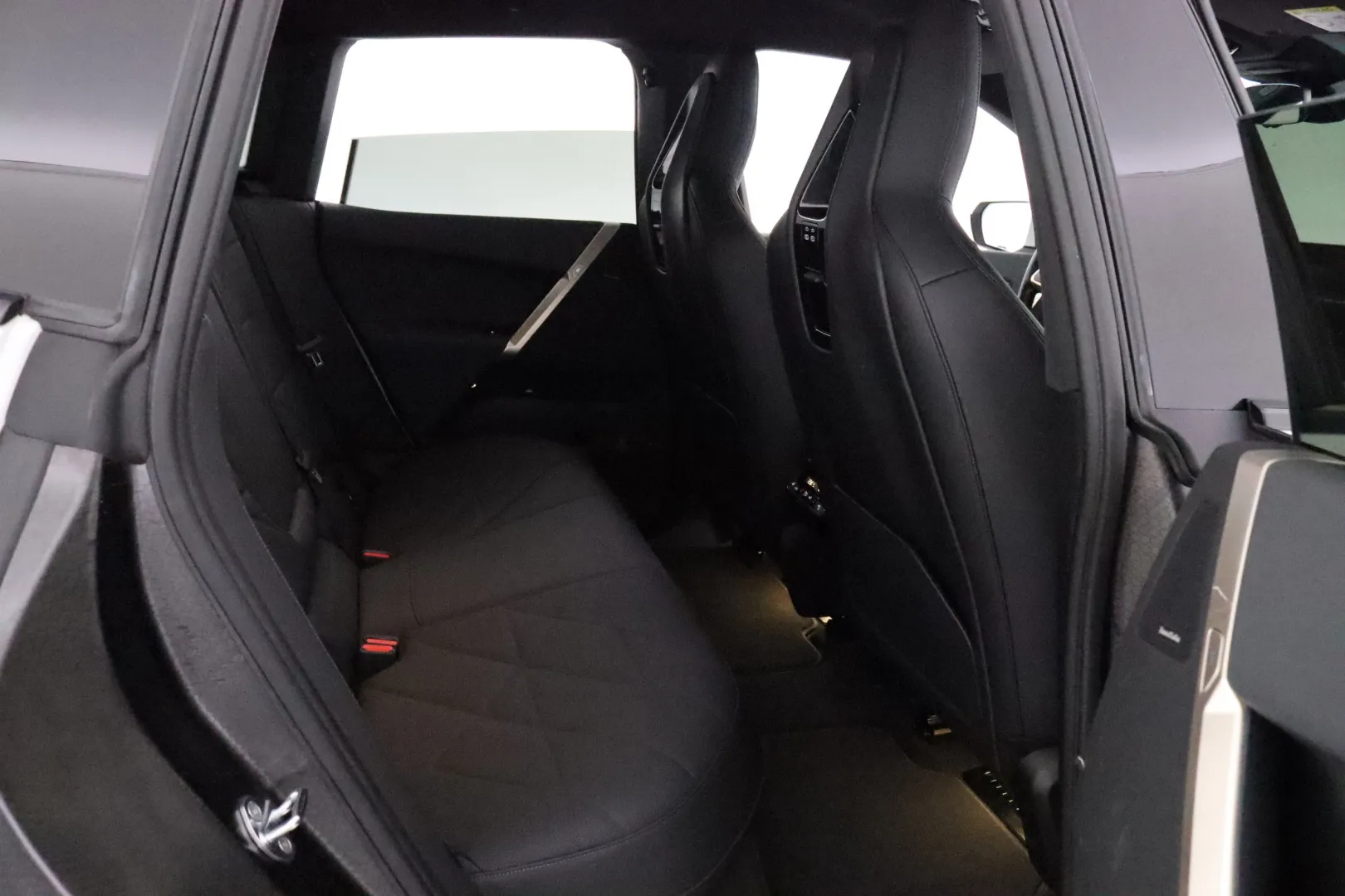 BMW iX EUK-327 carousel image