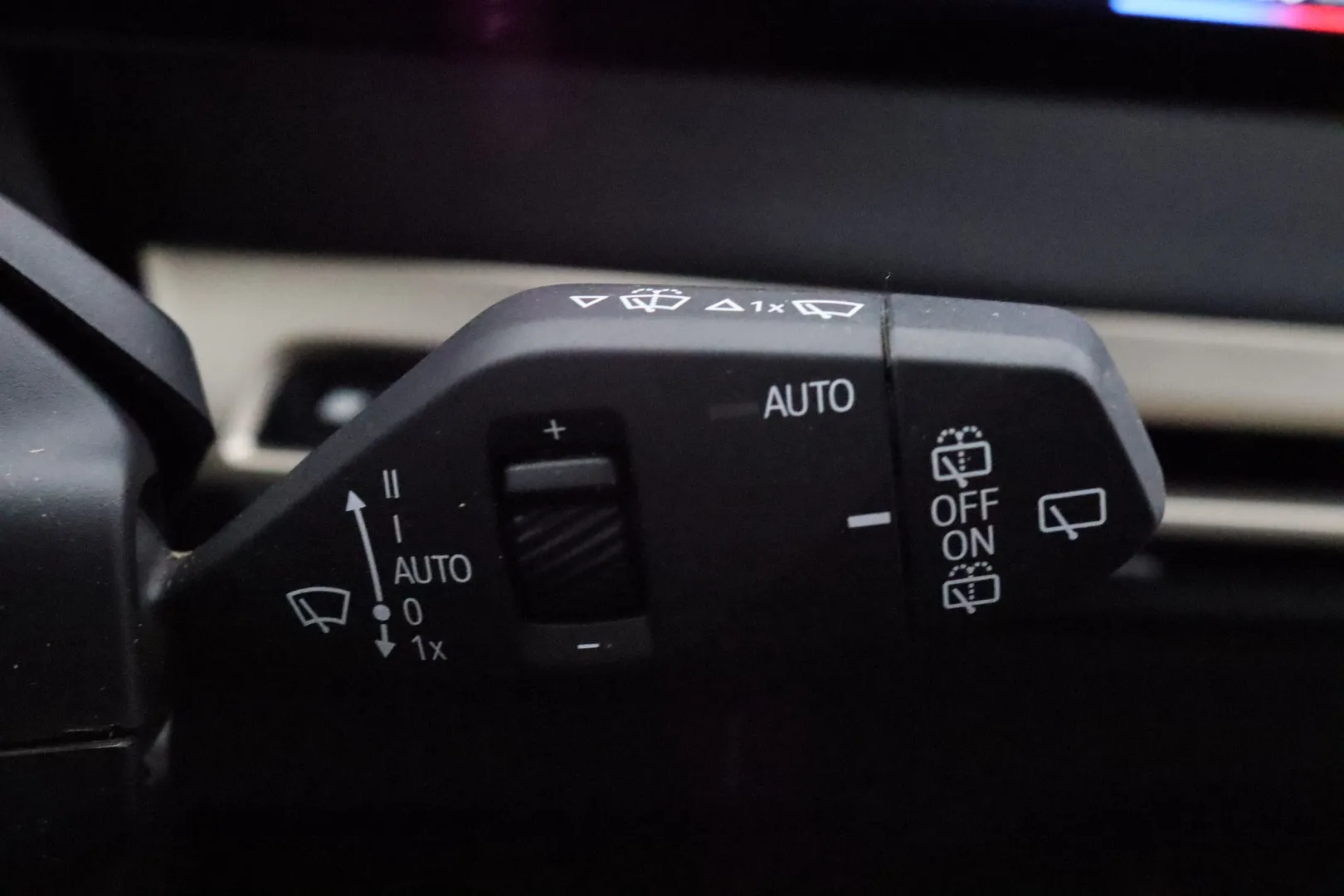 BMW iX EUK-327 carousel image