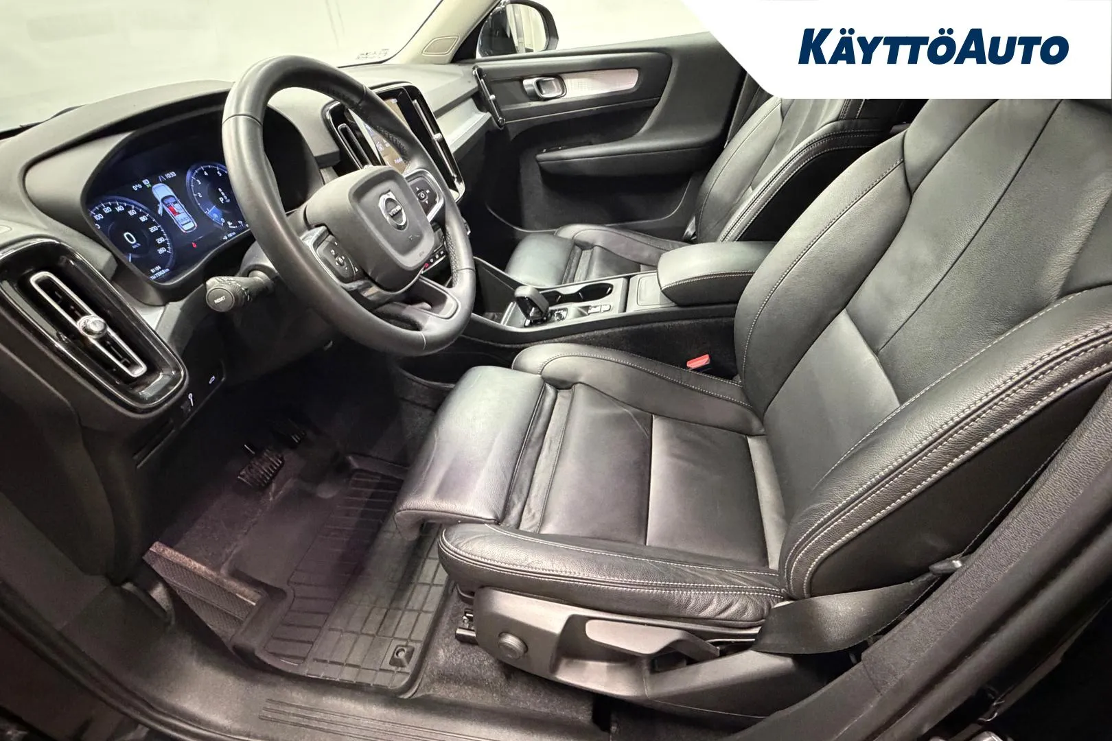 VOLVO XC40 NMH-277 carousel image