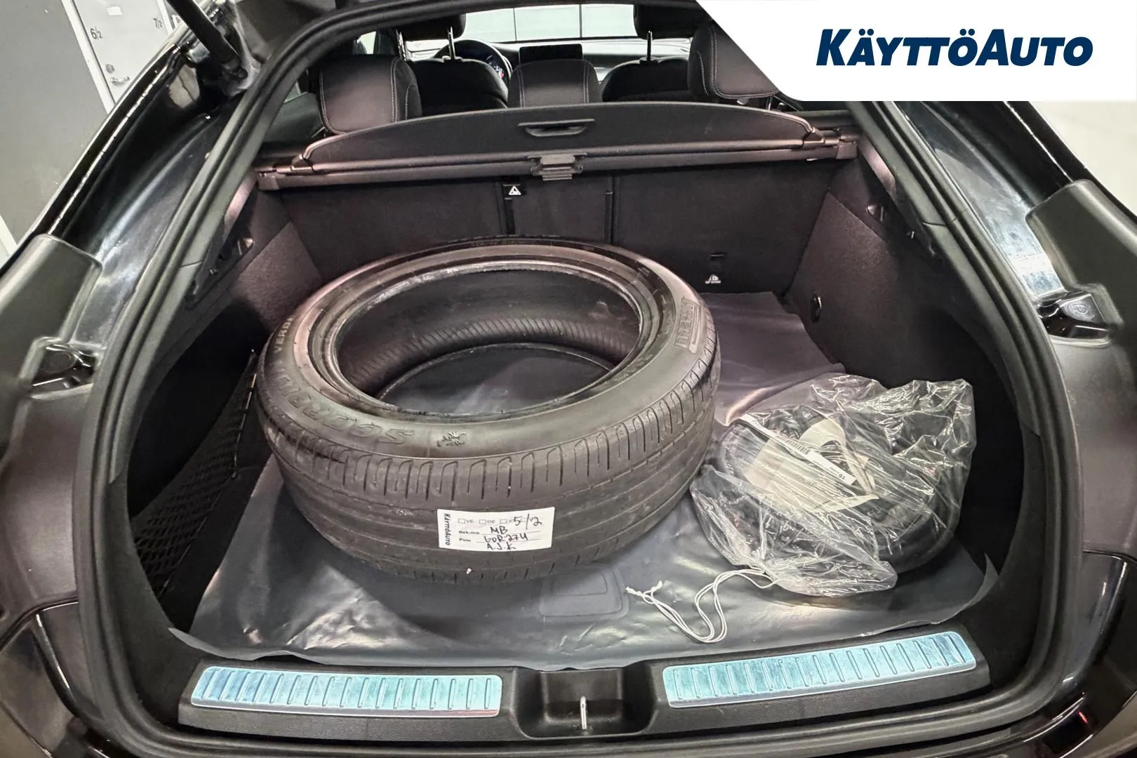 MERCEDES-BENZ GLC GOR-274 carousel image