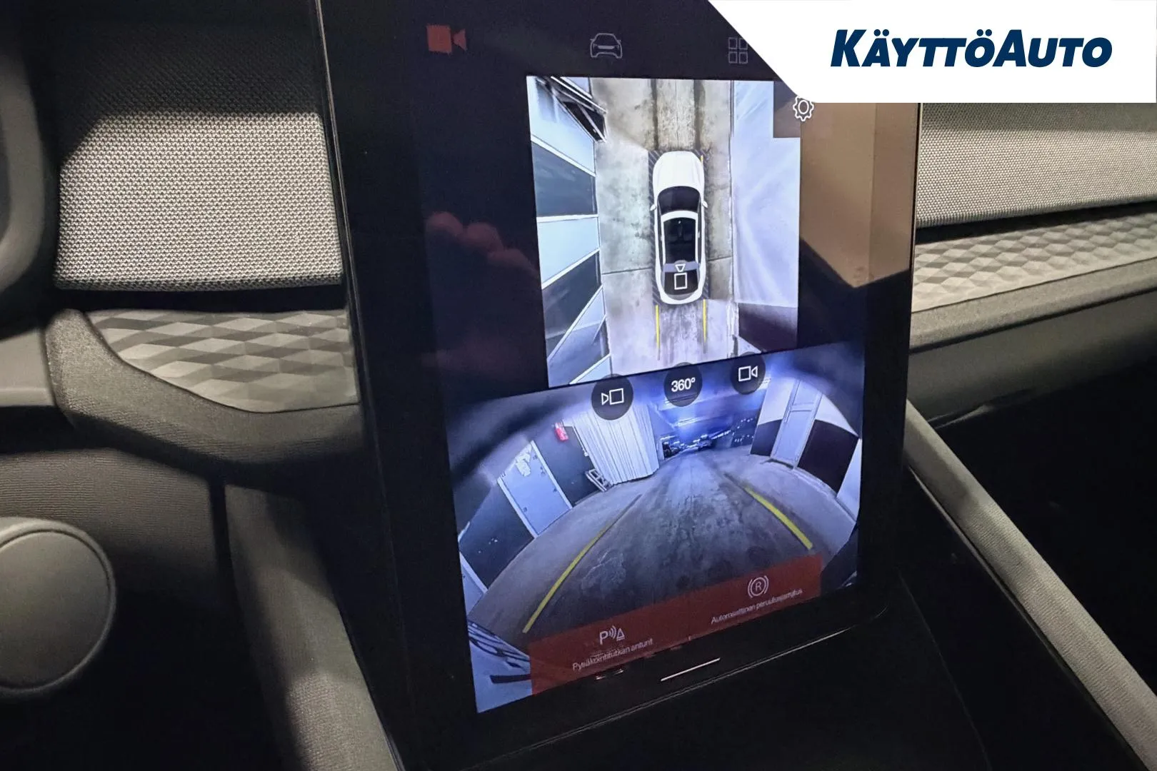 POLESTAR 2 XYR-436 carousel image