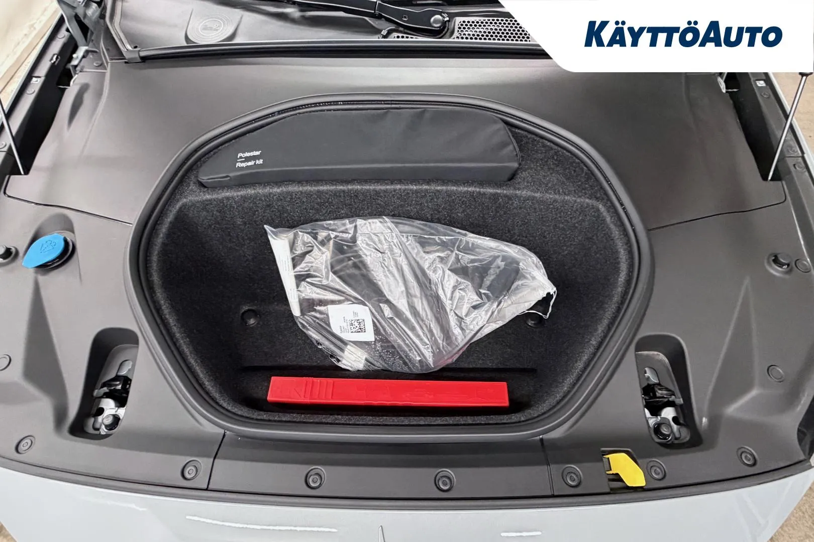 POLESTAR 2 XYR-436 carousel image