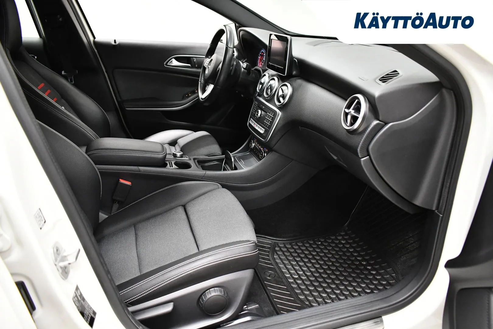 MERCEDES-BENZ A MNK-790 carousel image