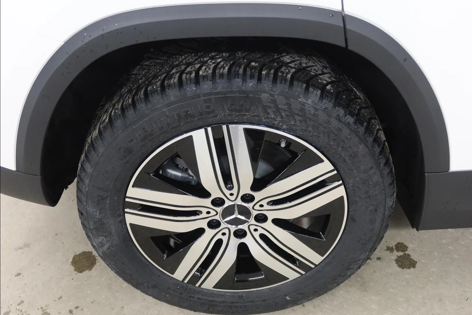 Mercedes-Benz EQA KXP-556 carousel image